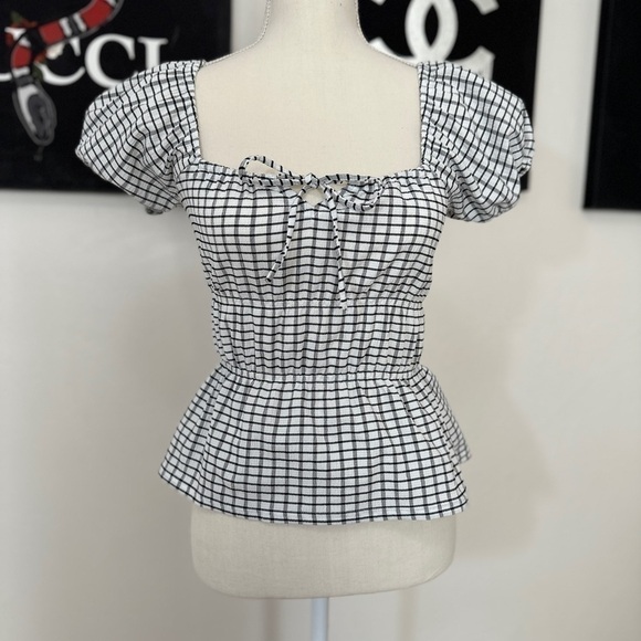 #55 NWT Madewell Tiered Peplum Top in Black/White - Picture 2 of 5